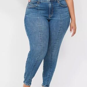 👖 Signature Fit Skinny Jeans w/ Front Seaming 👖